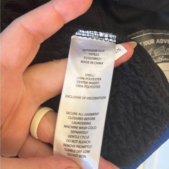 Eddie Bauer Kids Black and Gray Fleece Jacket with Hood - Picture 7 of 7